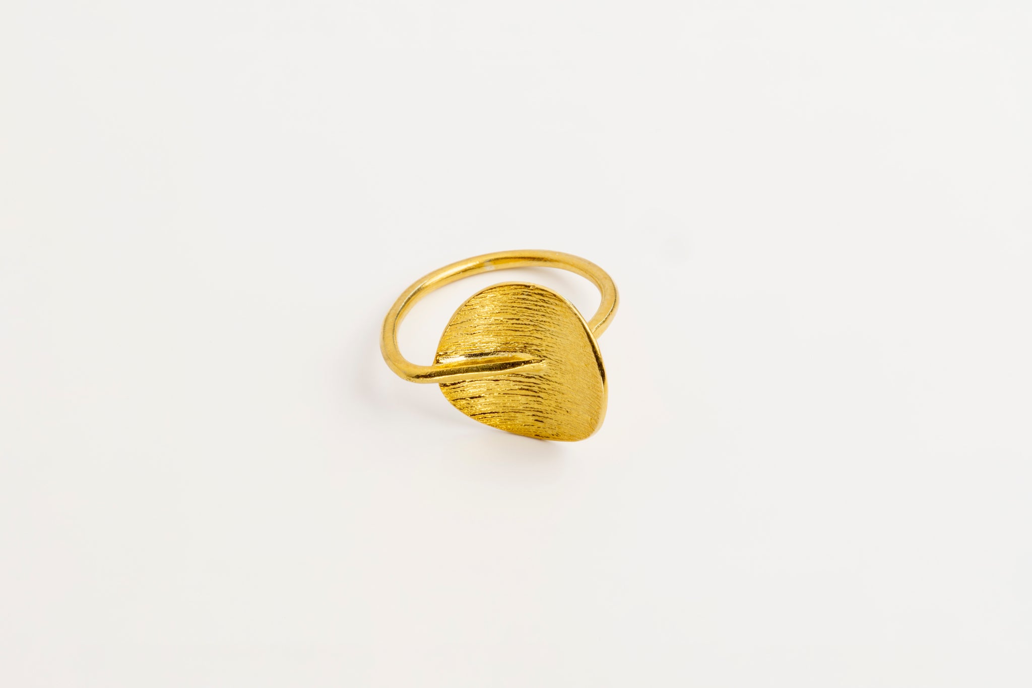 Leafcut Ring